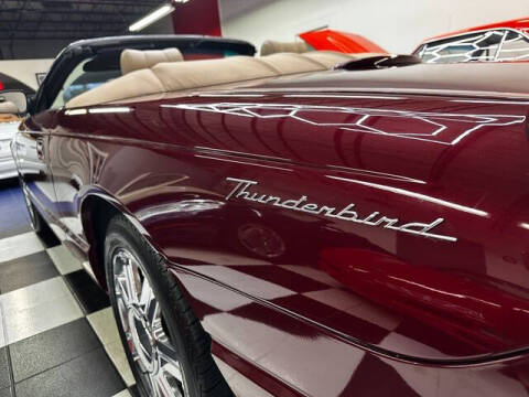 2004 Ford Thunderbird Deluxe