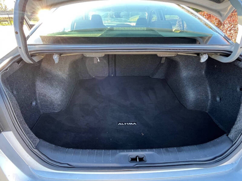 2022 Nissan Altima 2.5 SV