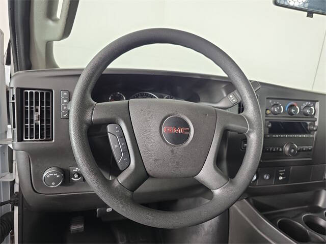 2024 GMC Savana 2500