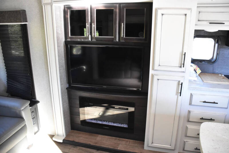 2020 Jayco Eagle HT Fifth Wheel