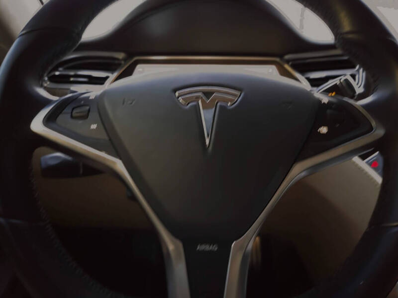 2013 Tesla Model S Performance