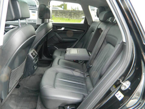 2018 Audi Q5 2.0T quattro Premium Plus