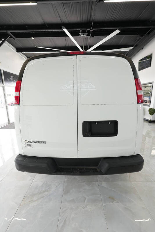 2020 Chevrolet Express 2500