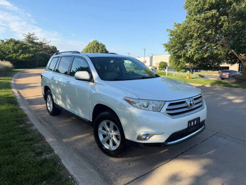 2012 Toyota Highlander SE