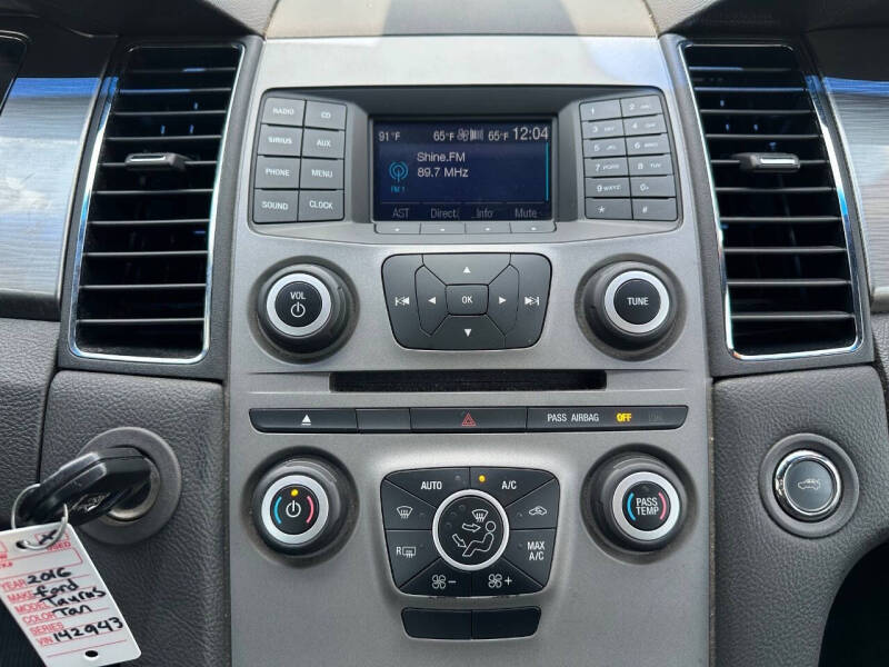 2016 Ford Taurus SEL