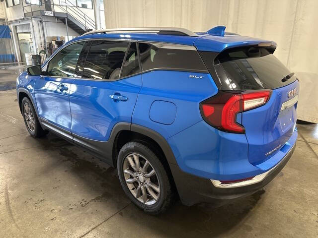 2024 GMC Terrain SLT