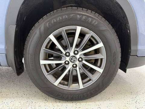 2017 Toyota Highlander SE