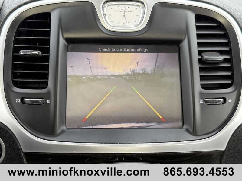 2015 Chrysler 300 Limited