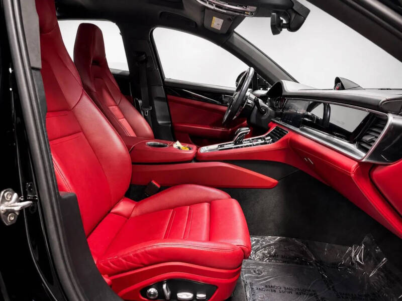 2020 Porsche Panamera