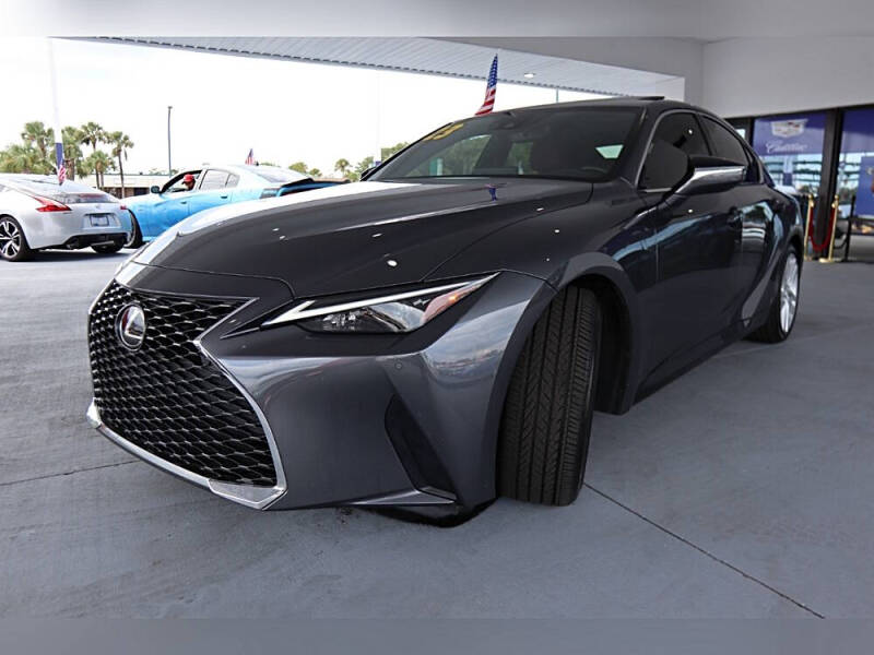 2023 Lexus IS 300