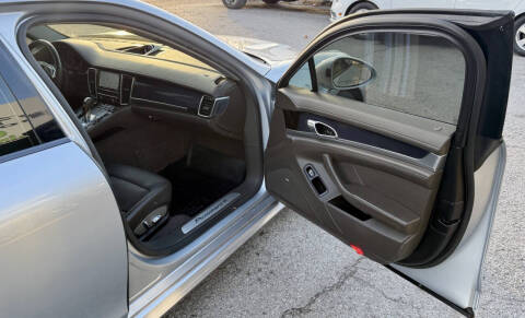 2014 Porsche Panamera 4