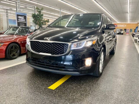 2015 Kia Sedona for sale at Dixie Imports in Fairfield OH