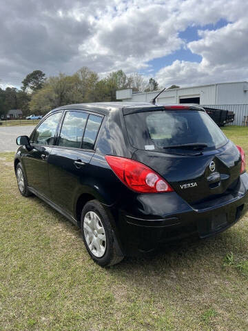 2011 Nissan Versa 1.8 S