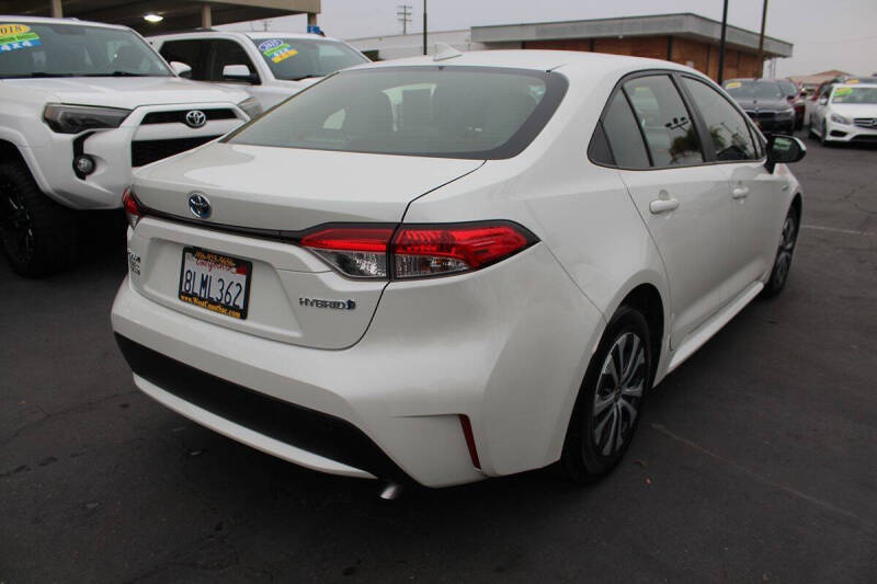 2020 Toyota Corolla Hybrid LE