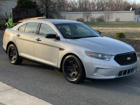2016 Ford Taurus for sale at ECONO AUTO INC in Spotsylvania VA
