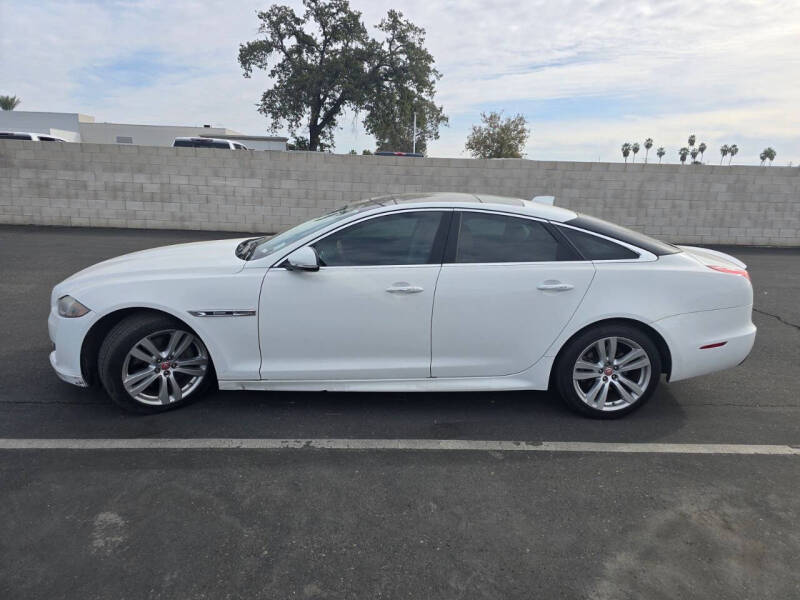 2017 Jaguar XJ R-Sport