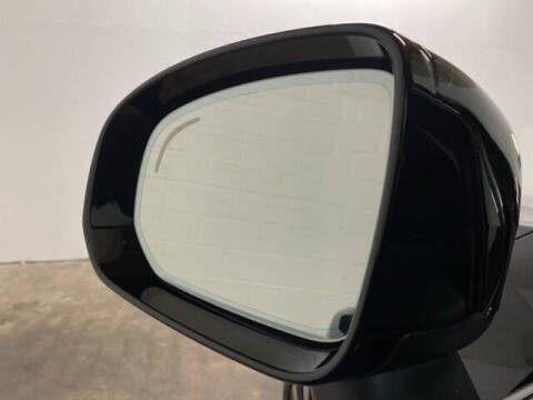 2025 Volvo XC60 B5 Plus Dark Theme