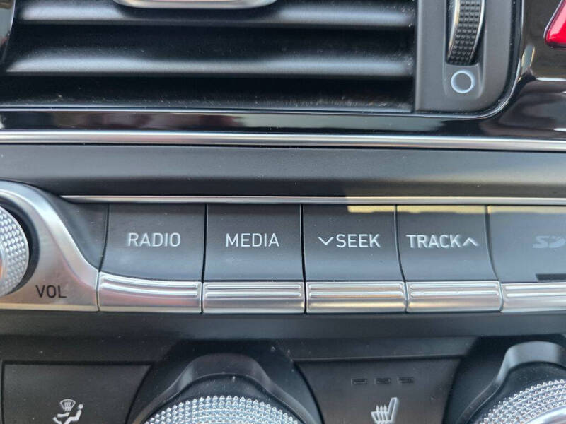 2021 Genesis G70