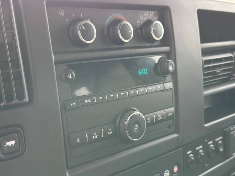 2017 Chevrolet Express 2500