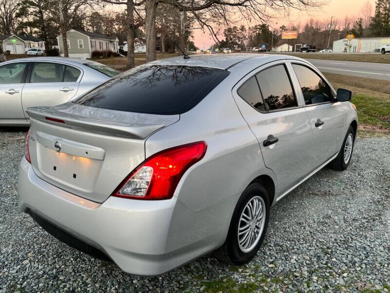 2019 Nissan Versa