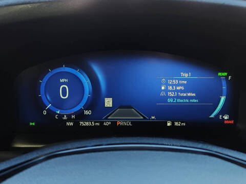 2022 Ford Explorer Hybrid Platinum