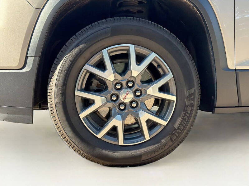2022 GMC Acadia SLE
