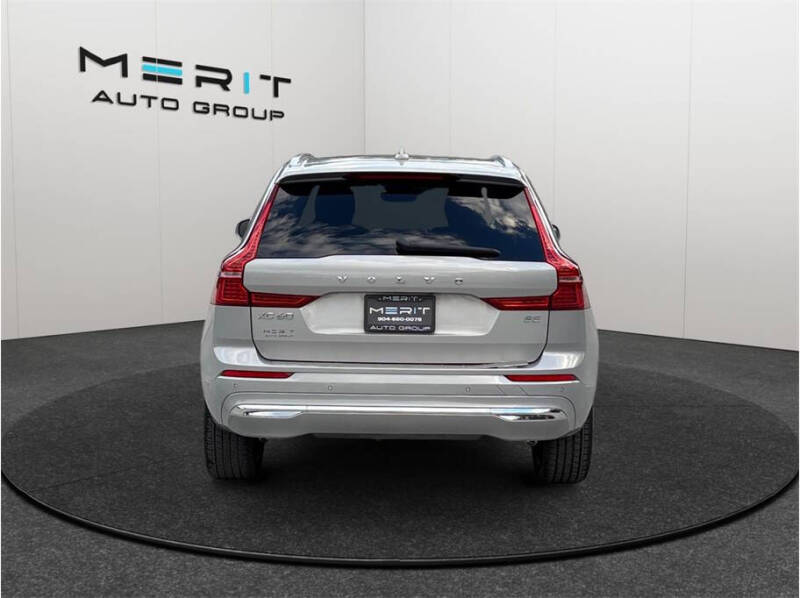 2023 Volvo XC60 B5 Plus Bright Theme