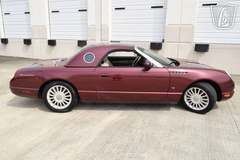 2004 Ford Thunderbird Deluxe