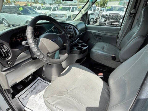 2006 Ford E-Series E-350 SD