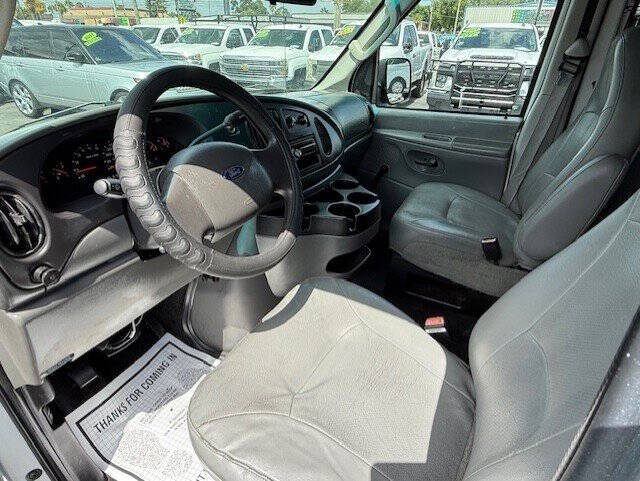 2006 Ford E-Series E-350 SD