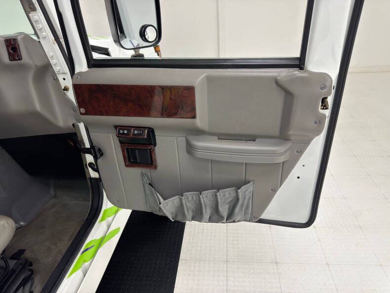 1996 AM General Hummer Wagon