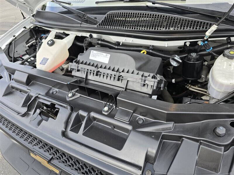 2021 Chevrolet Express 2500