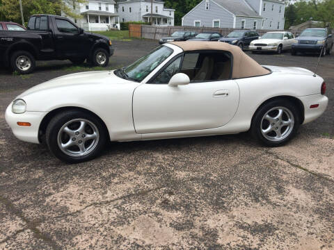 1999 Mazda MX-5 Miata for sale at MILLDALE AUTO SALES in Portland CT