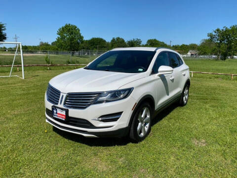 2015 Lincoln MKC for sale at LA PULGA DE AUTOS in Dallas TX