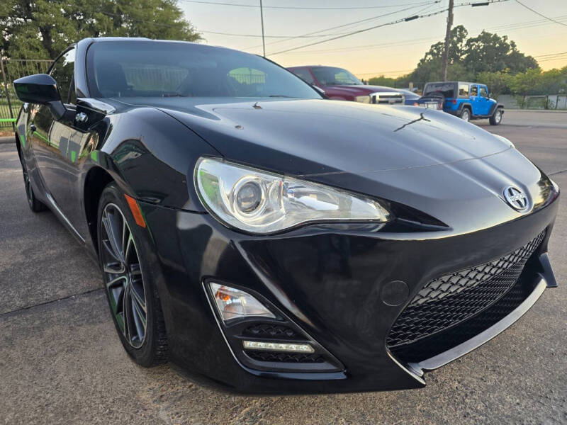2016 Scion FR-S