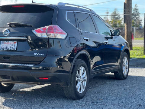 2016 Nissan Rogue SV