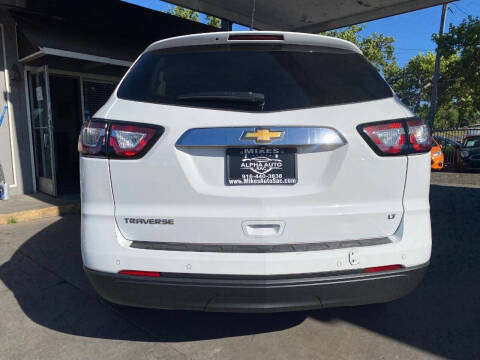 2017 Chevrolet Traverse LT