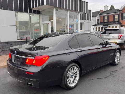 2011 BMW 7 Series 740i
