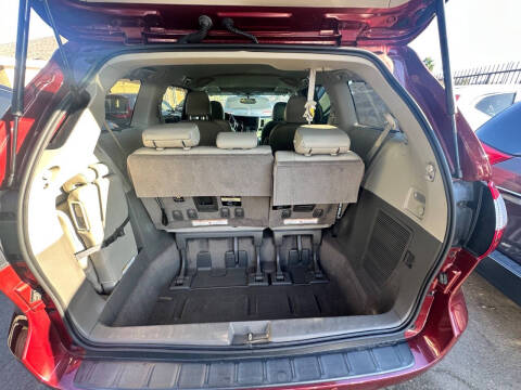 2015 Toyota Sienna XLE 8-Passenger