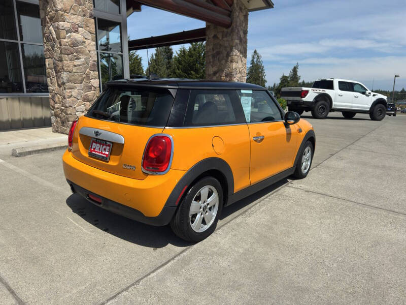 2015 MINI Hardtop 2 Door Cooper