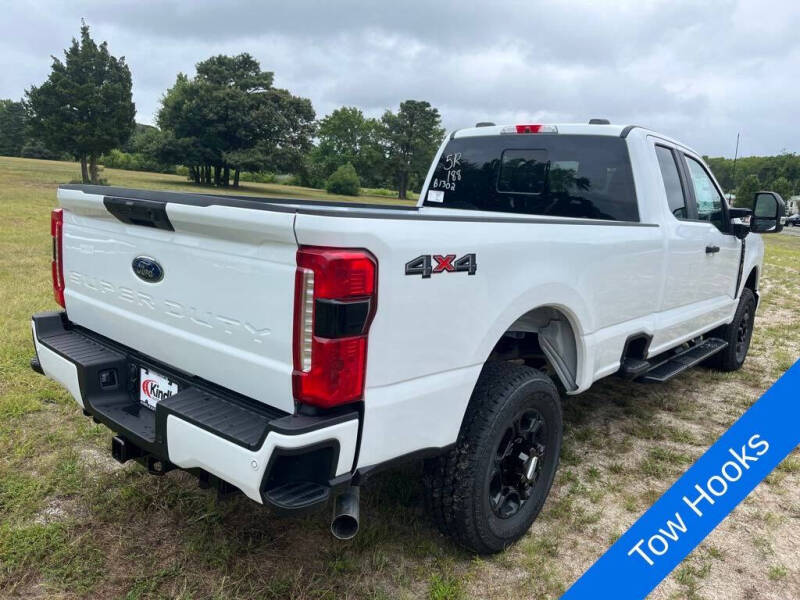 2025 Ford F-350 Super Duty XL