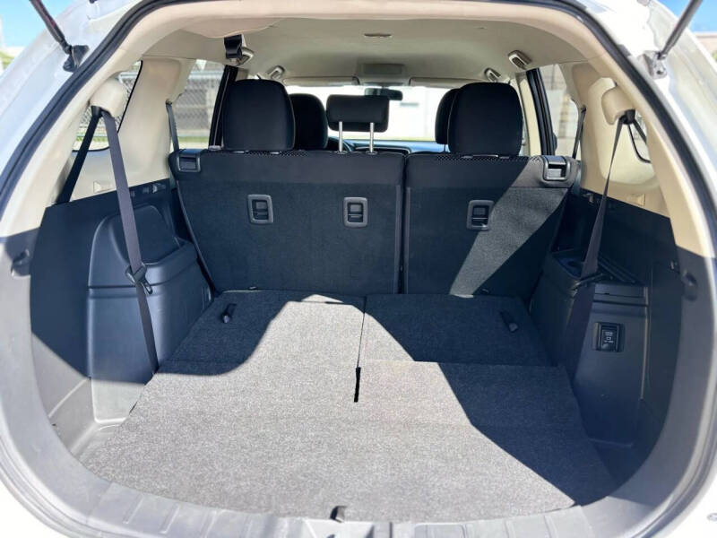 2019 Mitsubishi Outlander ES