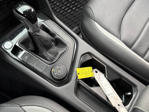 2024 Volkswagen Taos SEL 4Motion