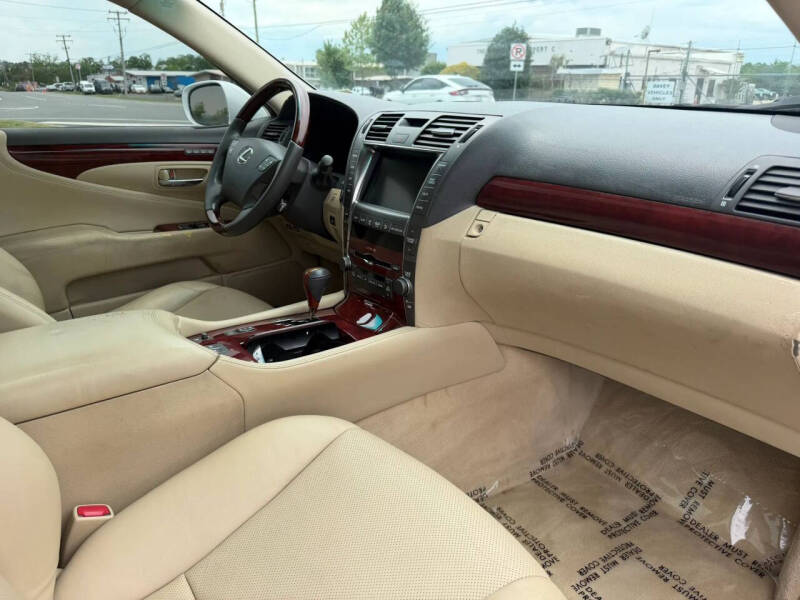 2007 Lexus LS 460
