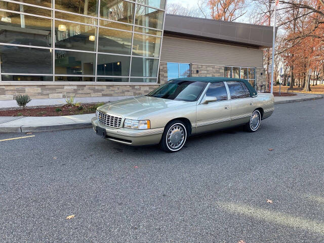 1997 Cadillac DeVille for sale at Vintage Motors USA in Roselle, NJ