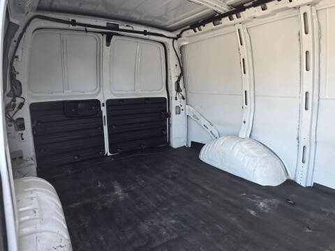 2018 Chevrolet Express 2500