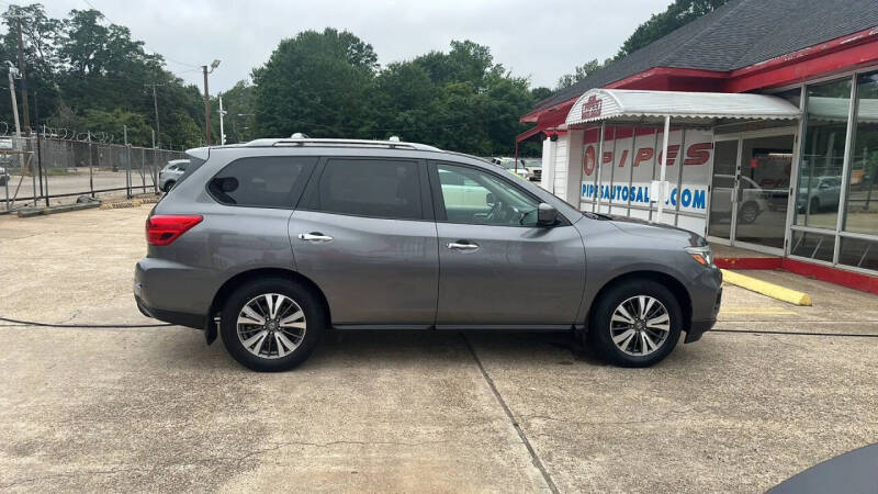 2017 Nissan Pathfinder