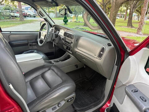 2003 Ford Explorer Sport Trac XLT