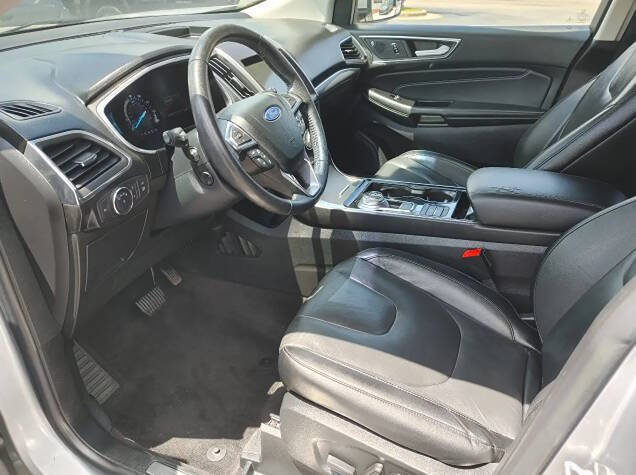 2020 Ford Edge Titanium