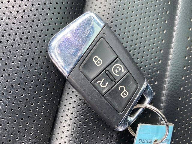 2023 Volkswagen Atlas Cross Sport V6 SEL Premium R-Line 4Motion